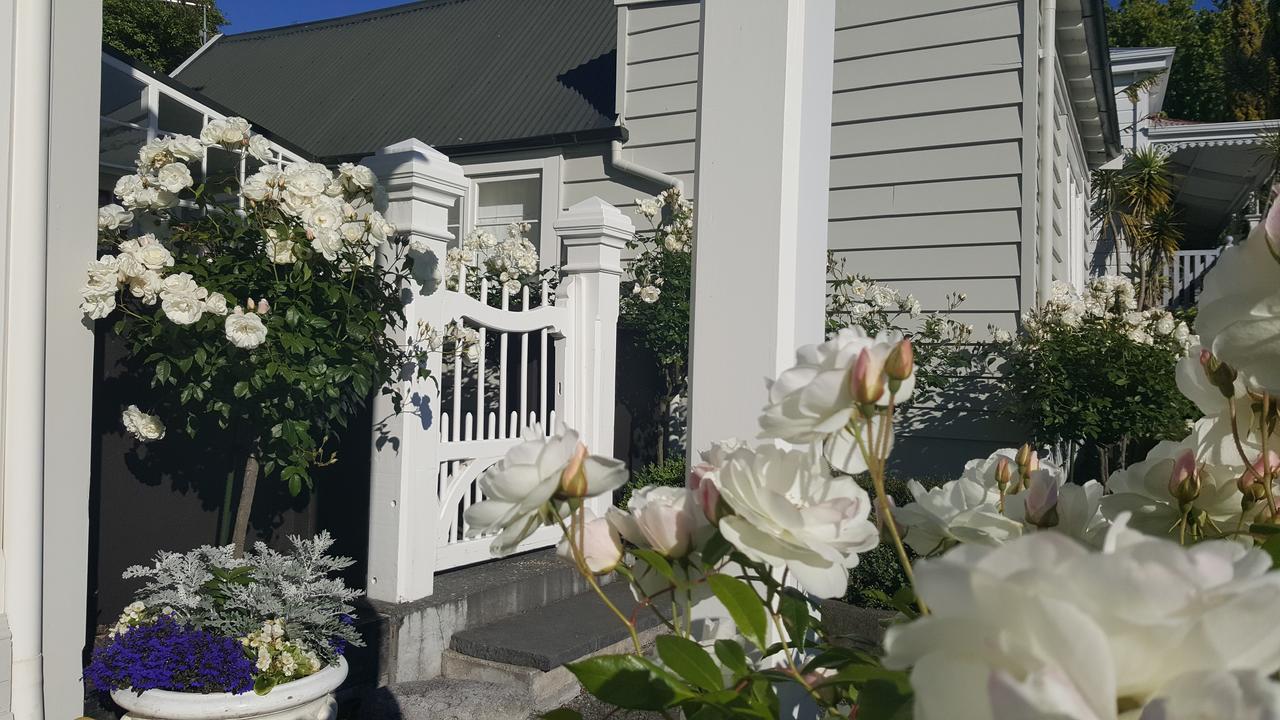 Historic Colenso Cottage Napier Exterior foto